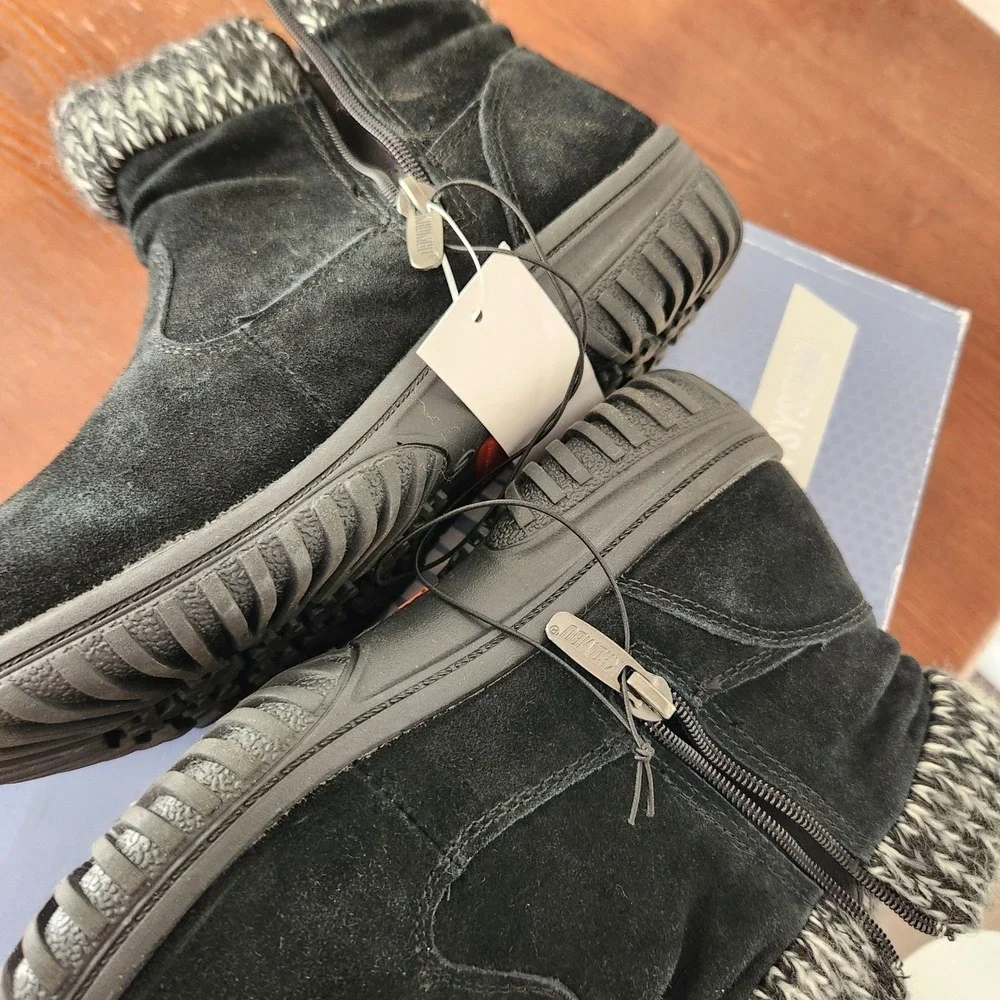 NIB Khombu‎ Black 